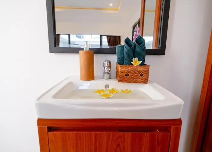 Crystal Flow & Guest house Canggu (Bali)